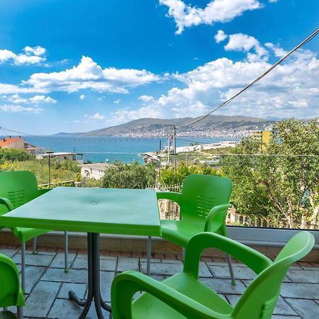 סרנדה Duraj Apartment מראה חיצוני תמונה