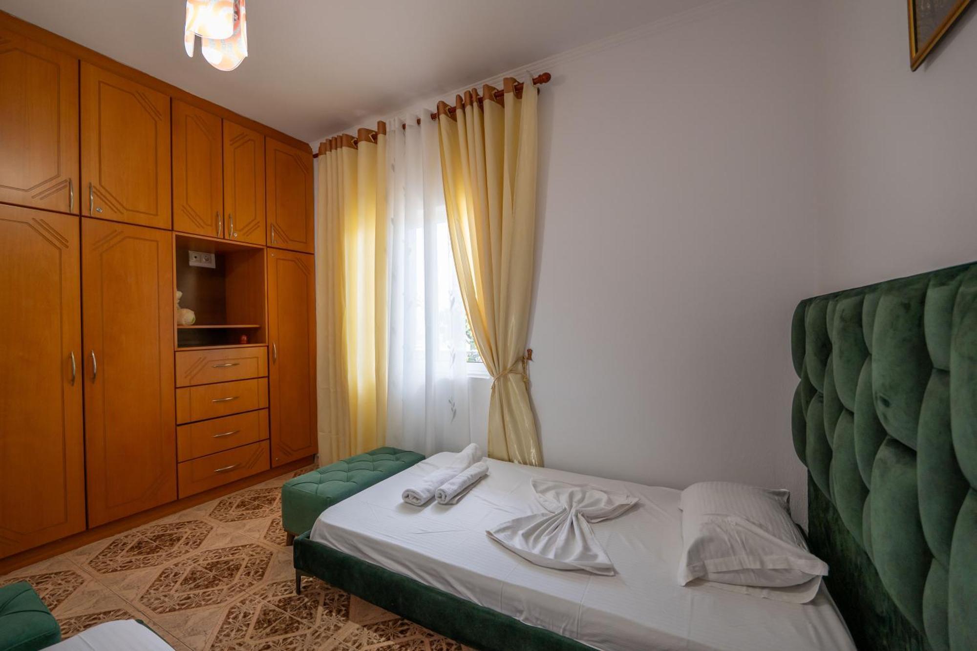 סרנדה Duraj Apartment מראה חיצוני תמונה